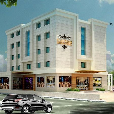 Hotel Flourish International Ахмедабад Екстериор снимка